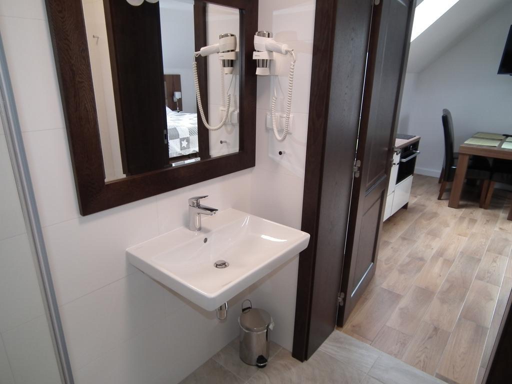 Apartamento Pod Modrzewiami Krynica-Zdrój Exterior foto
